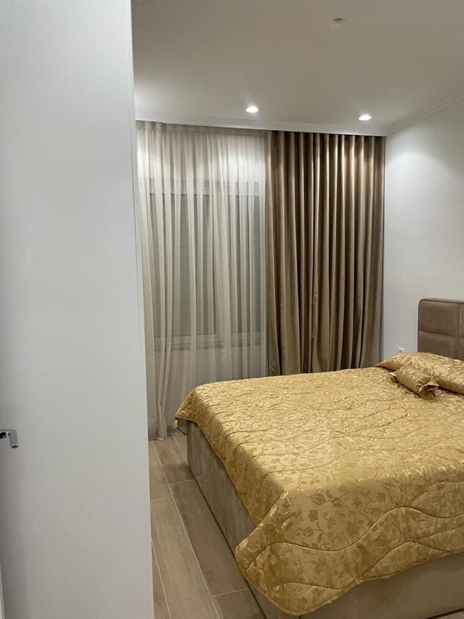 Center Kafe Flora Apartament Tirana